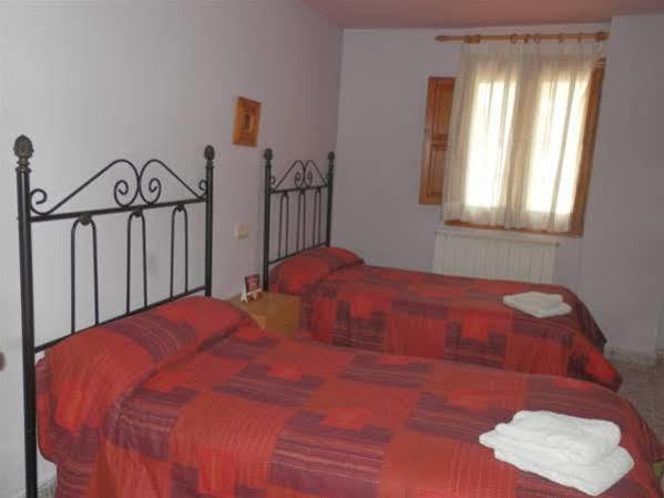 Hostal El Portalico Linares de Mora Bagian luar foto