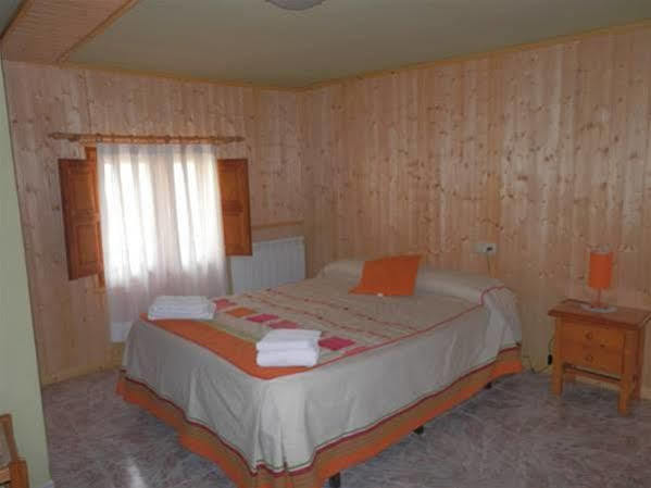Hostal El Portalico Linares de Mora Bagian luar foto