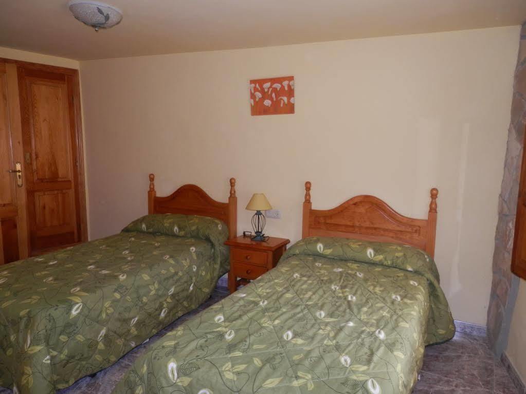 Hostal El Portalico Linares de Mora Bagian luar foto