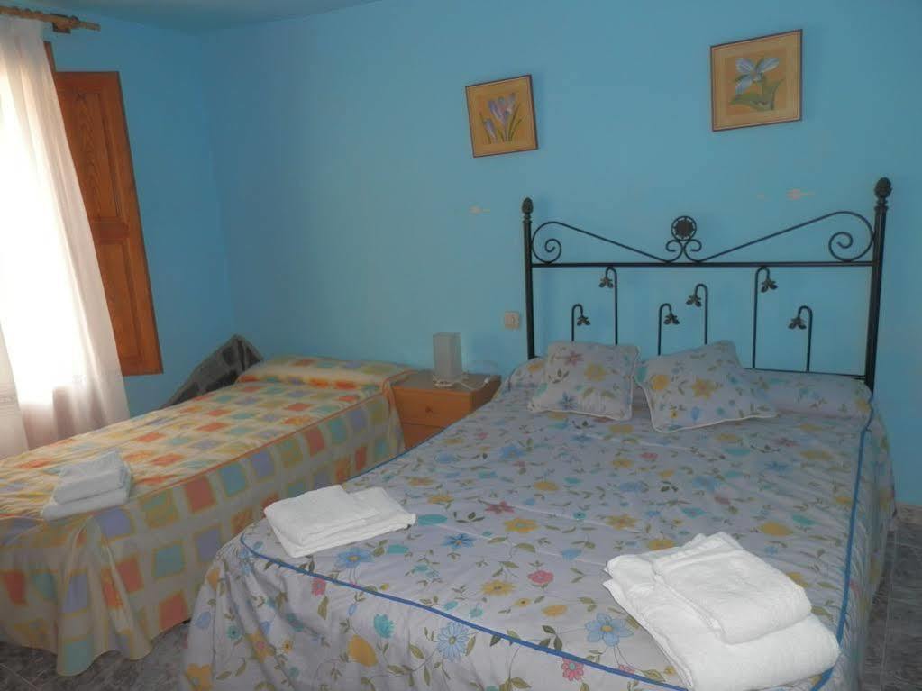Hostal El Portalico Linares de Mora Bagian luar foto